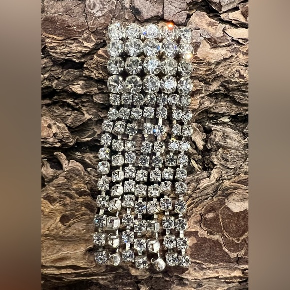 Diamante Rhinestone Clear Crystal Brooch Waterfall Square Costume 7 cm x 1.5 cms - Picture 5 of 7